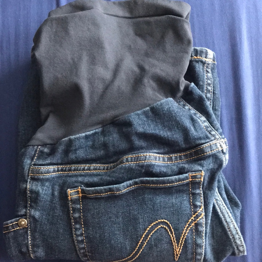 Maternity jeans with belly band